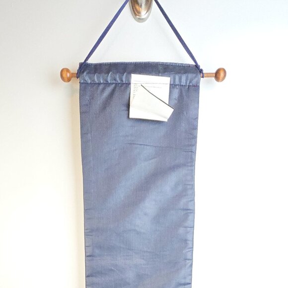 Boyds Bears BellPull Love Conquers All Wall Hanging 40"L x 8"W Americana Hearts - Picture 5 of 6